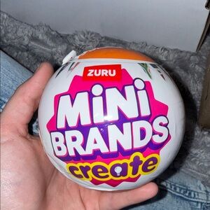 Zuru Mini Brands Create Ball